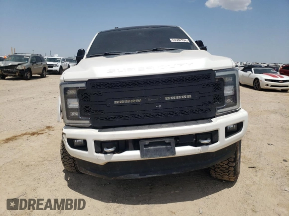 2018 Ford F-250 XL z VIN 1FT7W2BT9JEC40913, wystawiony jako Copart lot #65584154 z przebiegiem 117 570 mil mil oraz Szkoda całkowita • Salvage title. Historia ofert i sprzedaży dostępna na DreamBid. Obrazek 5.