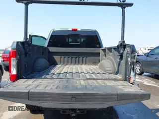 2019 Ford F-250 XL with VIN 1FT7W2BT9KED11352, listed as a IAAI auction lot 42442144 with 123,664 mi miles and . Bid and sale history available at DreamBid. Image 18.