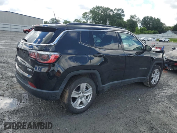 2022 Jeep Compass Latitude z VIN 3C4NJCBBXNT192492, wystawiony jako Copart lot #57164695 z przebiegiem 29 628 mil mil oraz Szkoda całkowita • Salvage title. Historia ofert i sprzedaży dostępna na DreamBid. Obrazek 3.