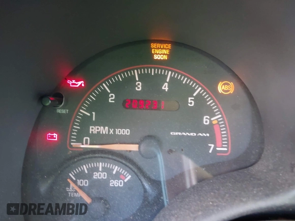 2004 Pontiac Grand Am SE2 with VIN 1G2NG52E84M672446, listed as a IAAI auction lot 40834541 with 209,231 mi miles. Bid and sale history available at carsss.com. Image 15.