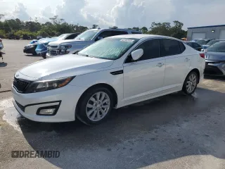2015 Kia Optima EX with VIN 5XXGN4A71FG493133, listed as a Copart auction lot 52782495 with 115,253 mi miles and Salvage Title. Bid and sale history available at DreamBid. Image 1.