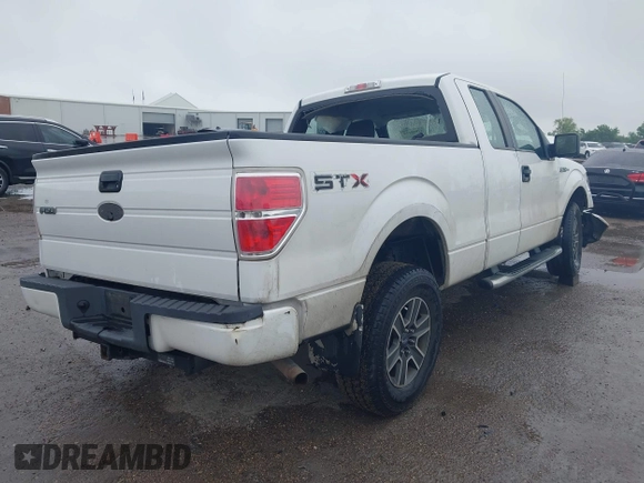 2009 Ford F-150 STX with VIN 1FTRX12W09FA43158, listed as a IAAI auction lot 42098129 with Not Provided miles and . Bid and sale history available at DreamBid. Image 4.