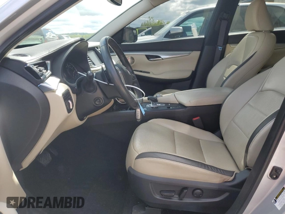 2019 Infiniti QX50 Luxe z VIN 3PCAJ5M38KF125979, wystawiony jako Copart lot #57863035 z przebiegiem 84 048 mil mil oraz Czysty tytuł • Clean title. Historia ofert i sprzedaży dostępna na DreamBid. Obrazek 7.