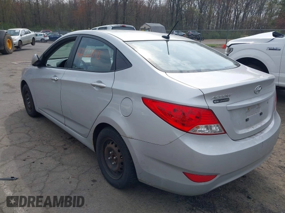 2014 Hyundai Accent GLS with VIN KMHCT4AE0EU622079, listed as a IAAI auction lot 42132818 with 132,324 mi miles. Bid and sale history available at carsss.com. Image 3.