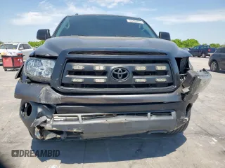 2013 Toyota Tundra z VIN 5TFEM5F16DX055332, wystawiony jako Copart lot #53103615 z przebiegiem 155 542 mil mil oraz Szkoda całkowita • Salvage title. Historia ofert i sprzedaży dostępna na DreamBid. Obrazek 5.