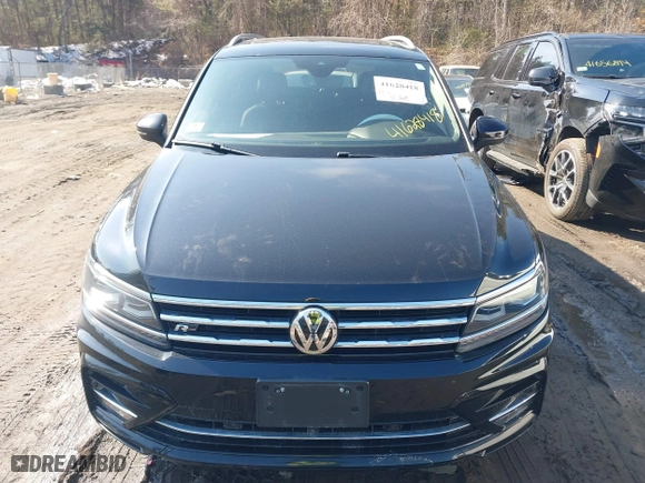 2020 Volkswagen Tiguan SEL Premium R-Line with VIN 3VV4B7AX8LM164745, listed as a IAAI auction lot 41628418 with 38,353 mi miles. Bid and sale history available at carsss.com. Image 13.