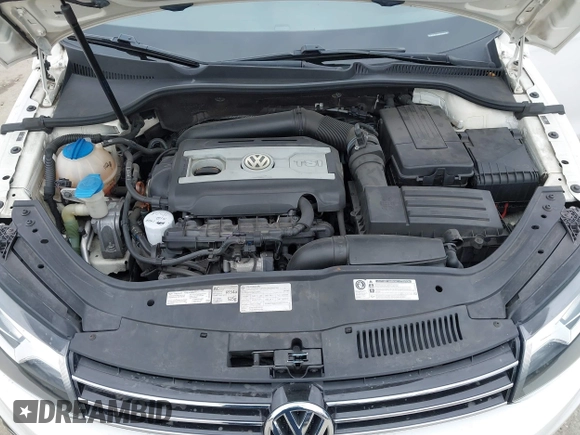 2012 Volkswagen Eos Komfort with VIN WVWBW7AH6CV004193, listed as a IAAI auction lot 42194925 with 71,401 mi miles and . Bid and sale history available at DreamBid. Image 10.
