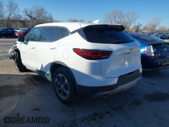 2025 Chevrolet Blazer LT with VIN 3GNKBHR41SS150662, listed as a IAAI auction lot 41842035 with 9,087 mi miles and . Bid and sale history available at DreamBid. Image 3.