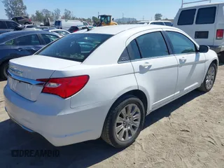 2013 Chrysler 200 LX with VIN 1C3CCBAB8DN688682, listed as a IAAI auction lot 41693101 with 125,478 mi miles. Bid and sale history available at carsss.com. Image 4.