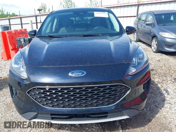 2021 Ford Escape SE z VIN 1FMCU9G67MUA39792, wystawiony jako IAAI lot #42091121 z przebiegiem 135 920 mil mil oraz . Historia ofert i sprzedaży dostępna na DreamBid. Obrazek 12.