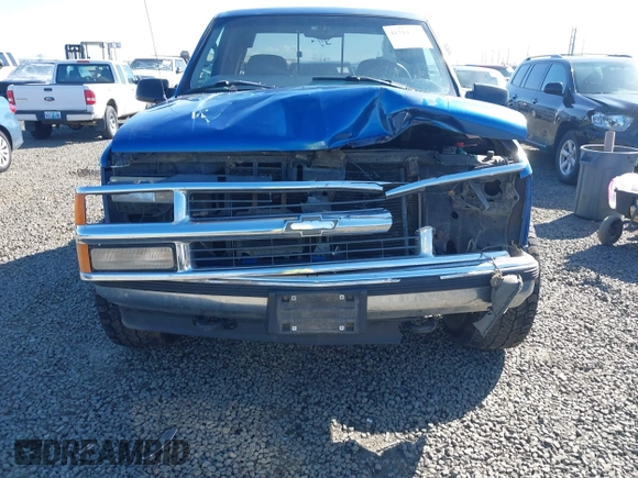 1997 Chevrolet Silverado 1500 with VIN 2GCEK19R8V1141126, listed as a IAAI auction lot 41714771 with 261,347 mi miles and . Bid and sale history available at DreamBid. Image 6.