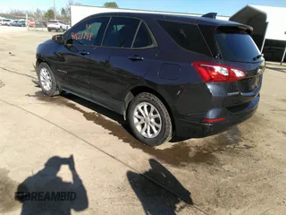 2019 Chevrolet Equinox LS z VIN 3GNAXHEV9KL240938, wystawiony jako IAAI lot #41821748 z przebiegiem 115 641 mil mil oraz . Historia ofert i sprzedaży dostępna na DreamBid. Obrazek 3.