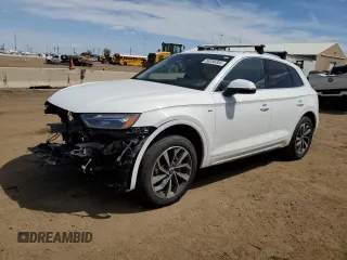 2023 Audi Q5 S line Premium Plus z VIN WA1EAAFY8P2057108, wystawiony jako Copart lot #53286305 z przebiegiem 44 708 mil mil oraz Szkoda całkowita • Salvage title. Historia ofert i sprzedaży dostępna na DreamBid. Obrazek 1.
