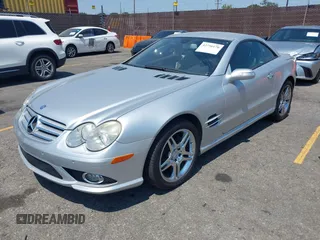 2008 Mercedes-Benz SL 550 with VIN WDBSK71F08F139065, listed as a IAAI auction lot 42756170 with 139,732 mi miles and . Bid and sale history available at DreamBid. Image 17.