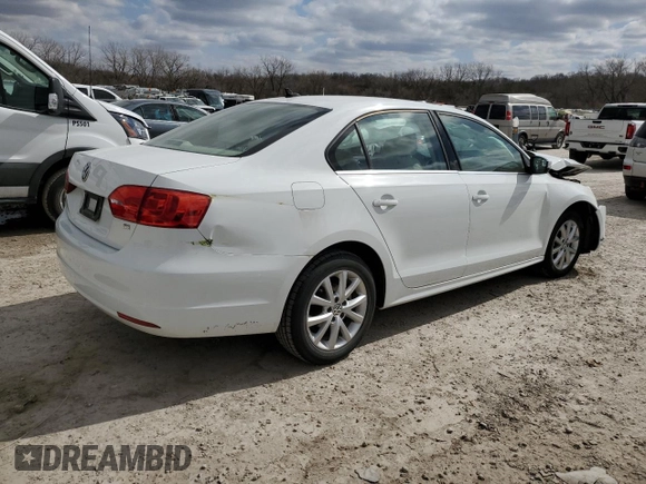 2014 Volkswagen Jetta Sedan SE w/Connectivity with VIN 3VWD07AJ2EM431586, listed as a Copart auction lot 48257215 with 75,418 mi miles and Salvage Title. Bid and sale history available at carsss.com. Image 3.