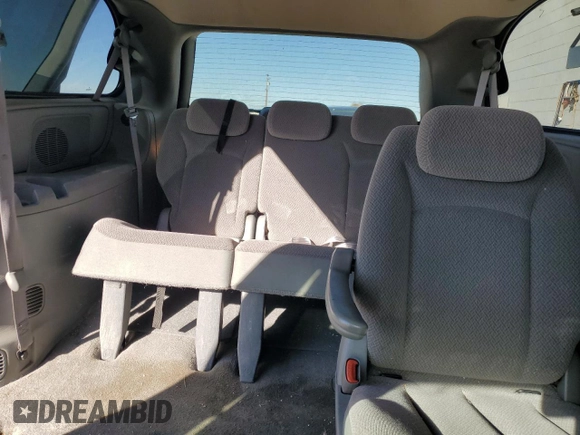 2007 Chrysler Town & Country LWB Touring with VIN 2A4GP54LX7R158058, listed as a Copart auction lot 86917864 with 149,882 mi miles and Clean Title. Bid and sale history available at carsss.com. Image 10.