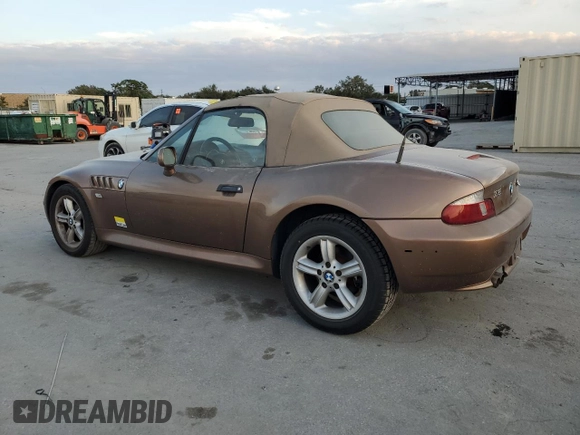 2001 BMW Z3 2.5i with VIN WBACN33441LM02664, listed as a Copart auction lot 76189564 with 90,136 mi miles and Salvage Title. Bid and sale history available at carsss.com. Image 2.