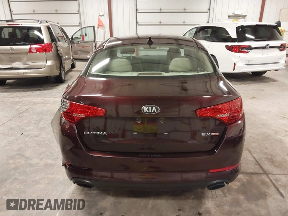 2013 Kia Optima EX с VIN 5XXGN4A72DG225852, выставлен на аукционе IAAI как лот 42292122 с пробегом 145 150 миль миль и . История ставок и продаж доступна на DreamBid. Изображение 17.