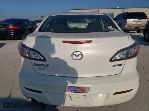 2013 Mazda 3 i Sport z VIN JM1BL1U74D1750112, wystawiony jako Copart lot #59871995 z przebiegiem 93 129 mil mil oraz Szkoda całkowita • Salvage title. Historia ofert i sprzedaży dostępna na DreamBid. Obrazek 6.