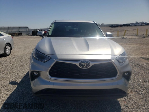 2022 Toyota Highlander LE with VIN 5TDZZRAH5NS556038, listed as a Copart auction lot 51363885 with 46,786 mi miles and Salvage title. Bid and sale history available at DreamBid. Image 5.