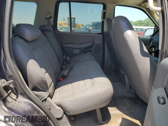 2002 Ford Explorer XLS with VIN 1FMZU62EX2ZB70223, listed as a Copart auction lot 58224254 with 213,321 mi miles and Clean title. Bid and sale history available at DreamBid. Image 11.