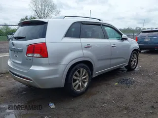 2011 Kia Sorento SX with VIN 5XYKWDA23BG136523, listed as a IAAI auction lot 42113753 with 255,916 mi miles and . Bid and sale history available at carsss.com. Image 4.