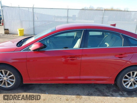 2018 Hyundai Sonata SE z VIN 5NPE24AF4JH615682, wystawiony jako IAAI lot #41888584 z przebiegiem 68 123 mil mil oraz . Historia ofert i sprzedaży dostępna na DreamBid. Obrazek 14.