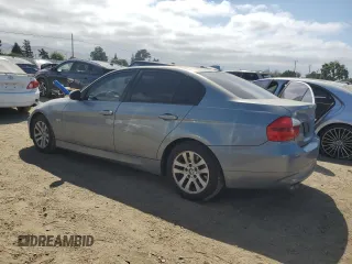 2007 BMW 3 Series 328i with VIN WBAVC53547FZ71265, listed as a Copart auction lot 54000075 with 130,559 mi miles and Salvage title. Bid and sale history available at DreamBid. Image 2.