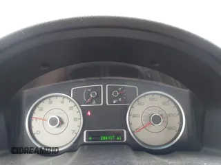 2009 Ford Taurus Limited with VIN 1FAHP25W29G120190, listed as a IAAI auction lot 42344286 with 204,137 mi miles and . Bid and sale history available at DreamBid. Image 7.