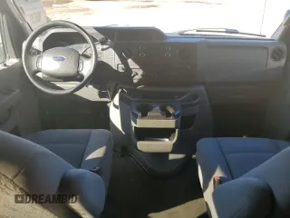 2009 Ford Econoline Passenger XL с VIN 1FBNE31L69DA77094, выставлен на аукционе Copart как лот 44905115 с пробегом 186 403 миль миль и Списание • Salvage title. История ставок и продаж доступна на DreamBid. Изображение 8.