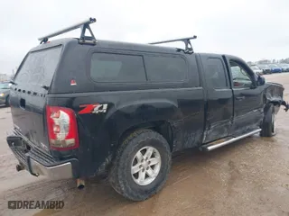 2007 GMC Sierra 1500 SLE1 with VIN 1GTEK19J67Z609486, listed as a IAAI auction lot 41558425 with 289,093 mi miles. Bid and sale history available at carsss.com. Image 4.