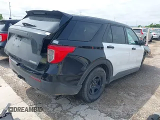 2023 Ford Police Interceptor Utility z VIN 1FM5K8AB5PGC00433, wystawiony jako IAAI lot #42087390 z przebiegiem Nie podano mil oraz . Historia ofert i sprzedaży dostępna na DreamBid. Obrazek 4.