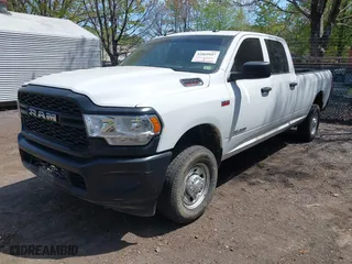 2022 Ram 2500 Tradesman with VIN 3C6UR5HJ5NG202232, listed as a IAAI auction lot 42069847 with 93,426 mi miles. Bid and sale history available at carsss.com. Image 2.