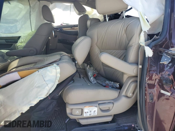 2014 Honda Odyssey Touring с VIN 5FNRL5H90EB082822, выставлен на аукционе Copart как лот 53528555 с пробегом Не указан миль и Списание • Salvage title. История ставок и продаж доступна на DreamBid. Изображение 12.