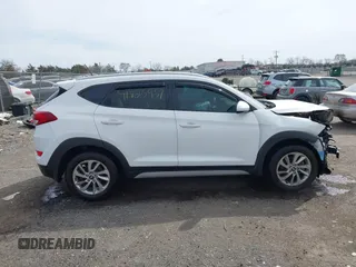 2017 Hyundai Tucson SE with VIN KM8J3CA44HU437644, listed as a IAAI auction lot 41825957 with 59,402 mi miles. Bid and sale history available at carsss.com. Image 14.