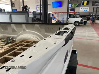 2019 Ford F-350 Platinum с VIN 1FT7W3BTXKED68083, выставлен на аукционе IAAI как лот 42602897 с пробегом 201 348 миль миль и . История ставок и продаж доступна на DreamBid. Изображение 5.