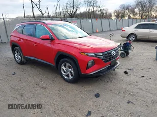 2023 Hyundai Tucson SEL z VIN 5NMJBCAE9PH260966, wystawiony jako IAAI lot #41211191 z przebiegiem 8 672 mil mil oraz . Historia ofert i sprzedaży dostępna na DreamBid. Obrazek 1.