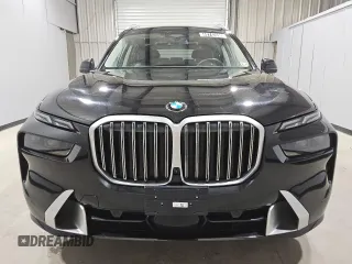 2024 BMW X7 xDrive40i with VIN 5UX23EM0XR9V32595, listed as a Copart auction lot 49742695 with 32,233 mi miles and Clean Title. Bid and sale history available at carsss.com. Image 5.