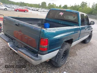1999 Dodge 1500 with VIN 3B7HC12Y6XG101181, listed as a IAAI auction lot 42101698 with 175,669 mi miles and . Bid and sale history available at DreamBid. Image 4.