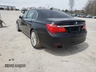 2010 BMW 7 Series 750Li z VIN WBAKB8C52ACY62870, wystawiony jako Copart lot #32775902 z przebiegiem 119 832 mil mil oraz Szkoda całkowita • Salvage title. Historia ofert i sprzedaży dostępna na DreamBid. Obrazek 3.