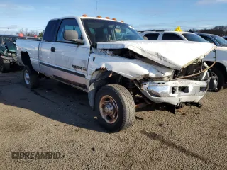 2001 Dodge Ram 2500 with VIN 3B7KF23Z71G205888, listed as a Copart auction lot 82687624 with 0 mi miles and Salvage Title. Bid and sale history available at carsss.com. Image 4.