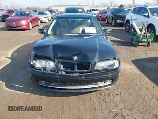2001 BMW 3 Series 330Ci with VIN WBABN53471JU25262, listed as a IAAI auction lot 41519680 with 119,053 mi miles. Bid and sale history available at carsss.com. Image 12.