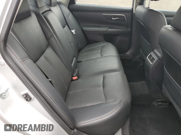2017 Nissan Altima SL с VIN 1N4AL3APXHC184582, выставлен на аукционе Copart как лот 62829035 с пробегом 137 082 миль миль и Списание • Salvage title. История ставок и продаж доступна на DreamBid. Изображение 10.