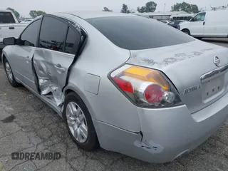 2009 Nissan Altima S z VIN 1N4AL21E89N488492, wystawiony jako IAAI lot #42438383 z przebiegiem 152 533 mil mil oraz . Historia ofert i sprzedaży dostępna na DreamBid. Obrazek 15.
