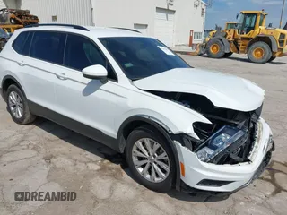 2019 Volkswagen Tiguan S with VIN 3VV0B7AX0KM027036, listed as a IAAI auction lot 42202681 with 75,192 mi miles and . Bid and sale history available at DreamBid. Image 1.