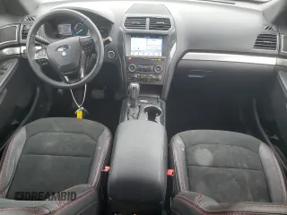2019 Ford Explorer XLT with VIN 1FM5K8D88KGB05292, listed as a Copart auction lot 59758145 with 97,353 mi miles and Salvage title. Bid and sale history available at DreamBid. Image 8.
