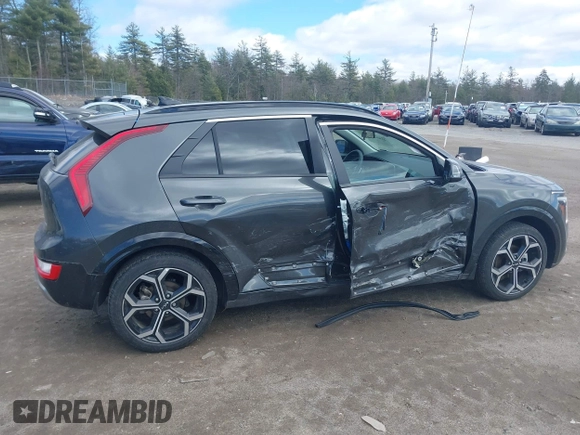 2023 Kia Niro EX with VIN KNDCR3LE3P5044602, listed as a IAAI auction lot 41974352 with 39,200 mi miles. Bid and sale history available at carsss.com. Image 6.