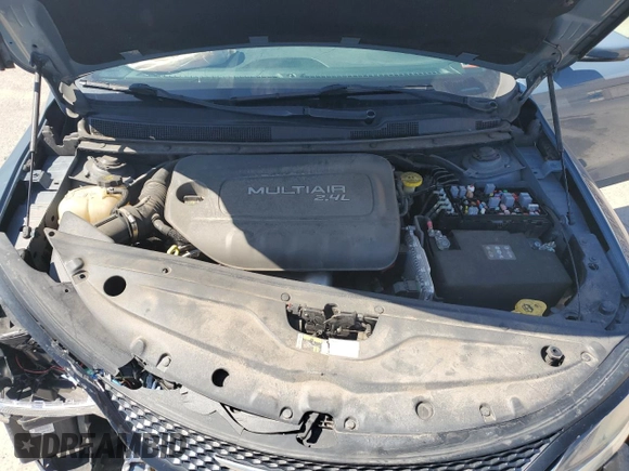 2015 Chrysler 200 S with VIN 1C3CCCBB9FN626425, listed as a Copart auction lot 53429105 with 64,002 mi miles and Salvage Title. Bid and sale history available at carsss.com. Image 13.