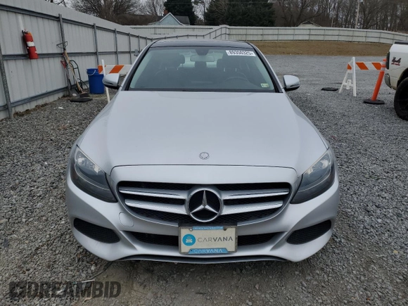 2017 Mercedes-Benz C 350e with VIN 55SWF4HB6HU231454, listed as a Copart auction lot 89350325 with Not Provided miles and Clean Title. Bid and sale history available at DreamBid. Image 5.