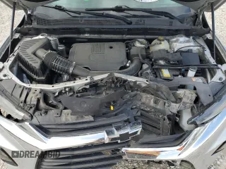 2022 Chevrolet Blazer LT z VIN 3GNKBCR48NS121442, wystawiony jako Copart lot #55264195 z przebiegiem 21 927 mil mil oraz Szkoda całkowita • Salvage title. Historia ofert i sprzedaży dostępna na DreamBid. Obrazek 12.